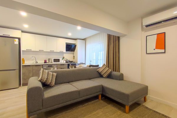 Taşkoparan Apartmanı 1+1 Furnished Rental Apartment (768)